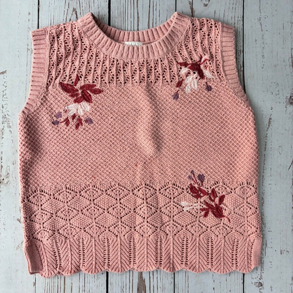 Abercrombie Kids Pink Floral Embroidered Pointelle Knit Sweater Vest Size 11/12